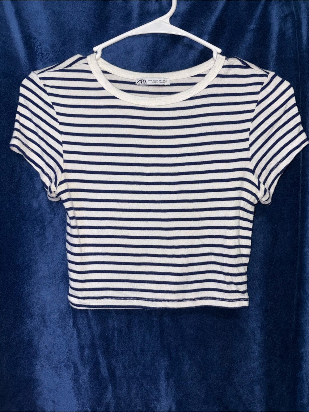Zara Striped Short Sleeve Top in Blue & White Size Medium Like New